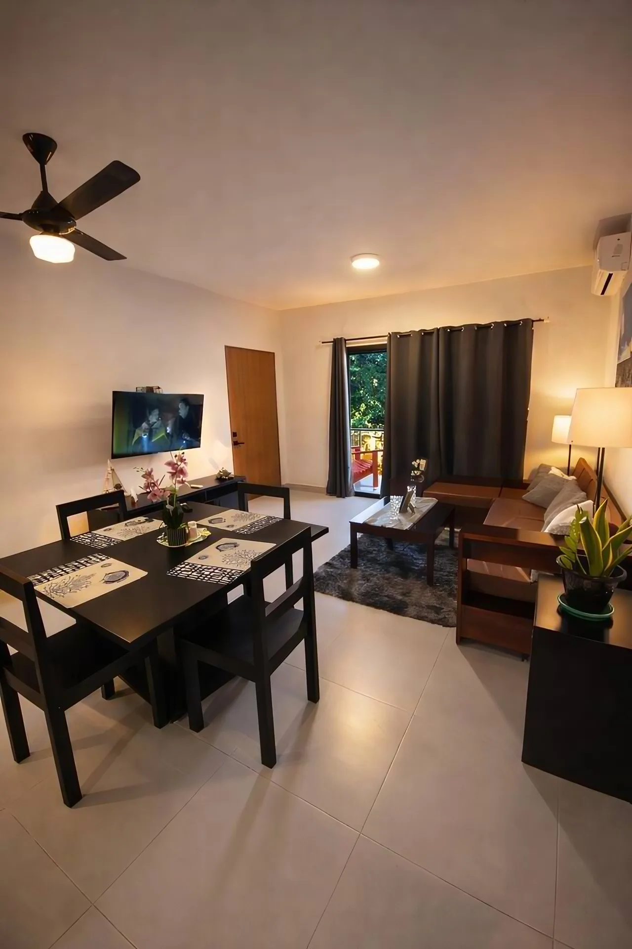 Spacious 3-Bedroom Penthouse Apartment
