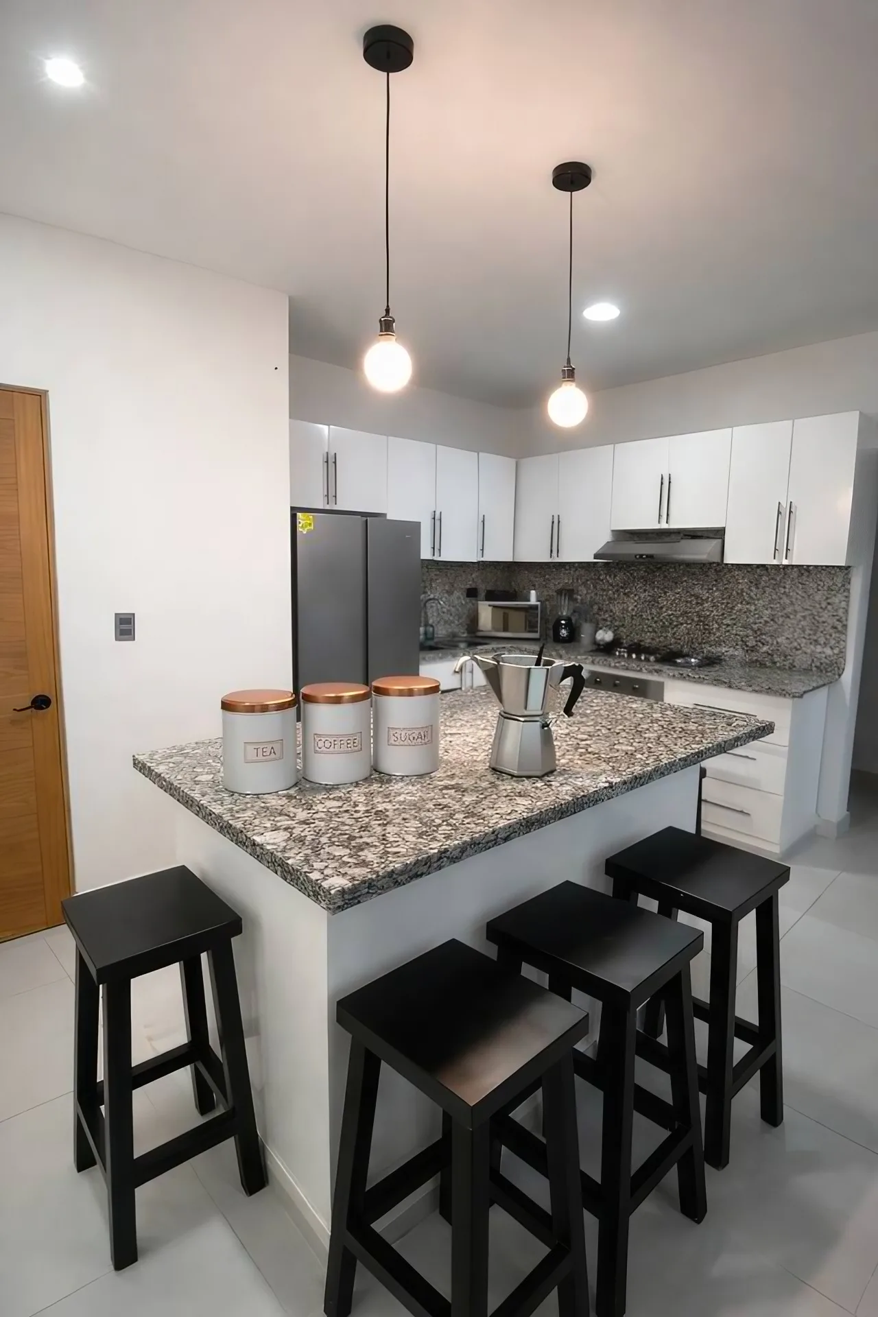 Penthouse moderne avec oasis sur le toit et parking sécurisé