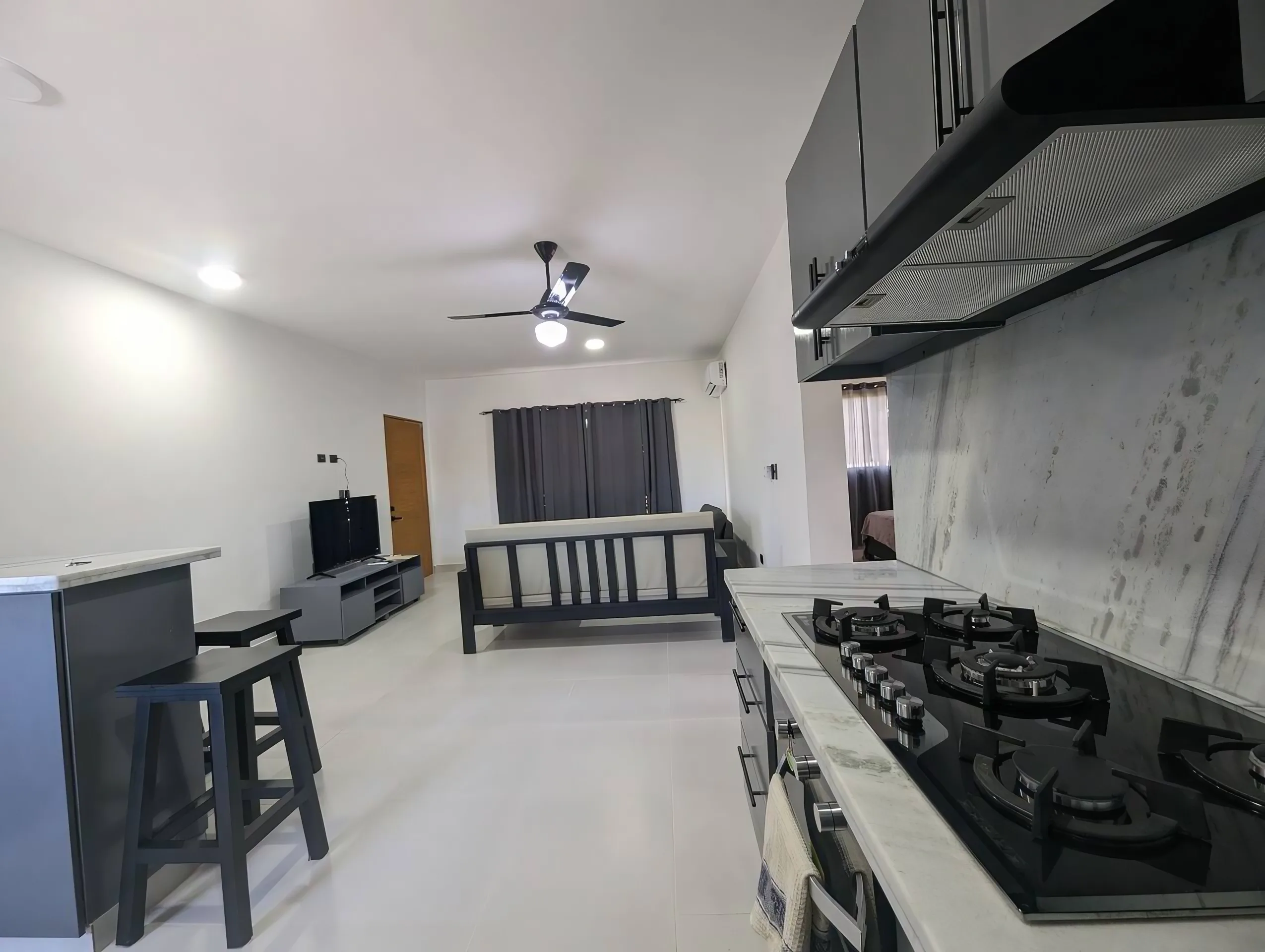 Appartement spacieux avec parking privé sécurisé