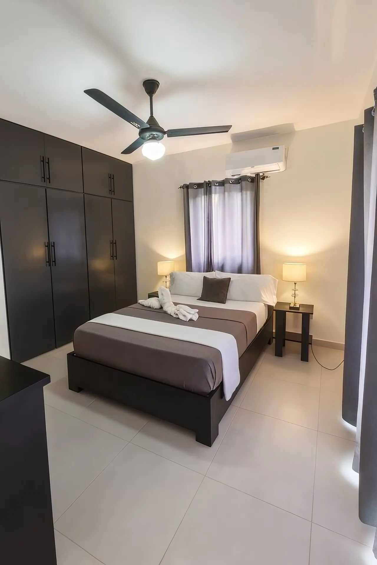 Appartement spacieux avec parking privé sécurisé
